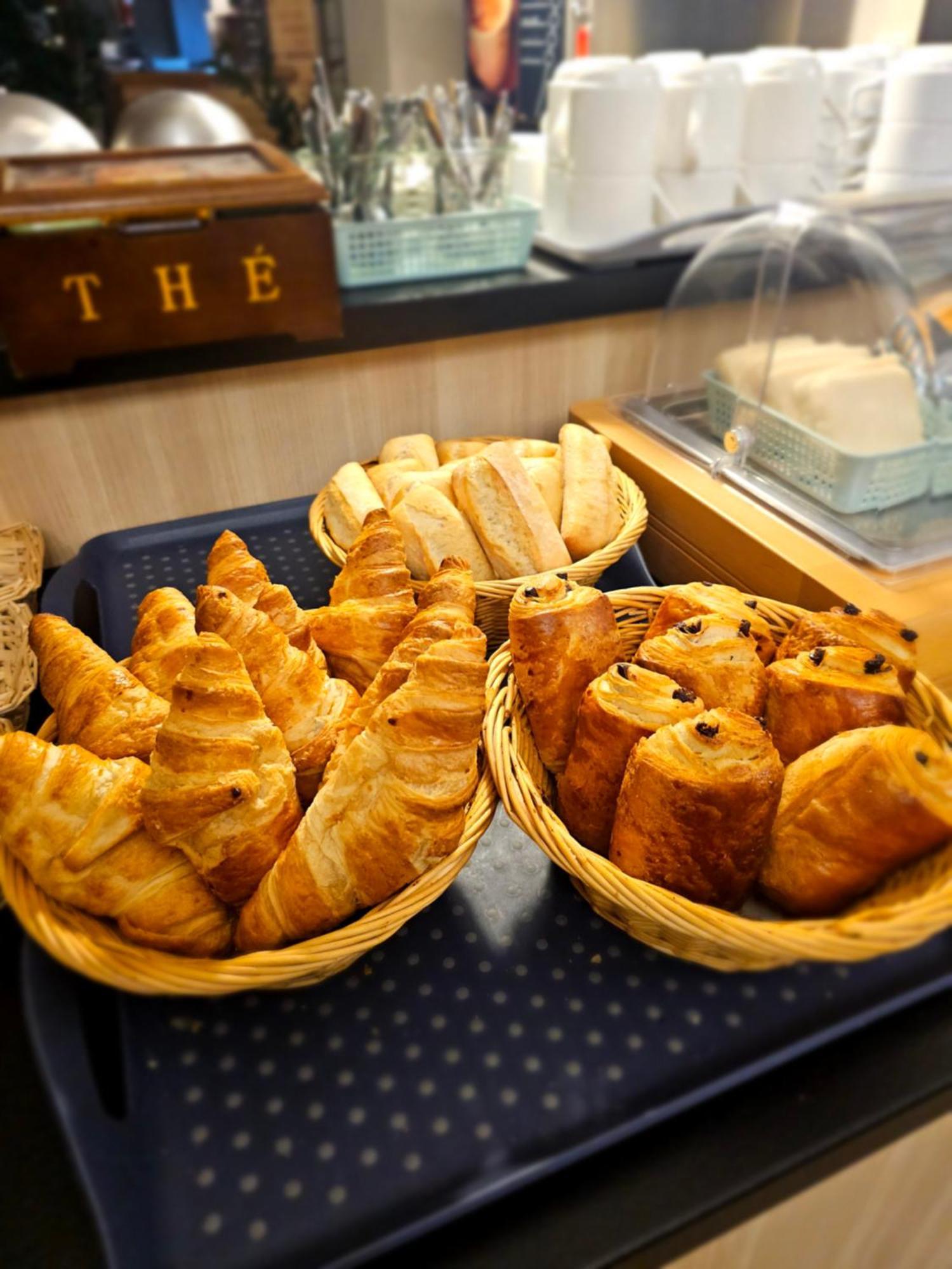 Hotel Restaurant Du Lac Graulhet Ngoại thất bức ảnh