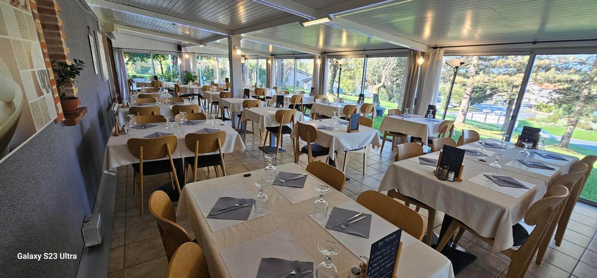 Hotel Restaurant Du Lac Graulhet Ngoại thất bức ảnh